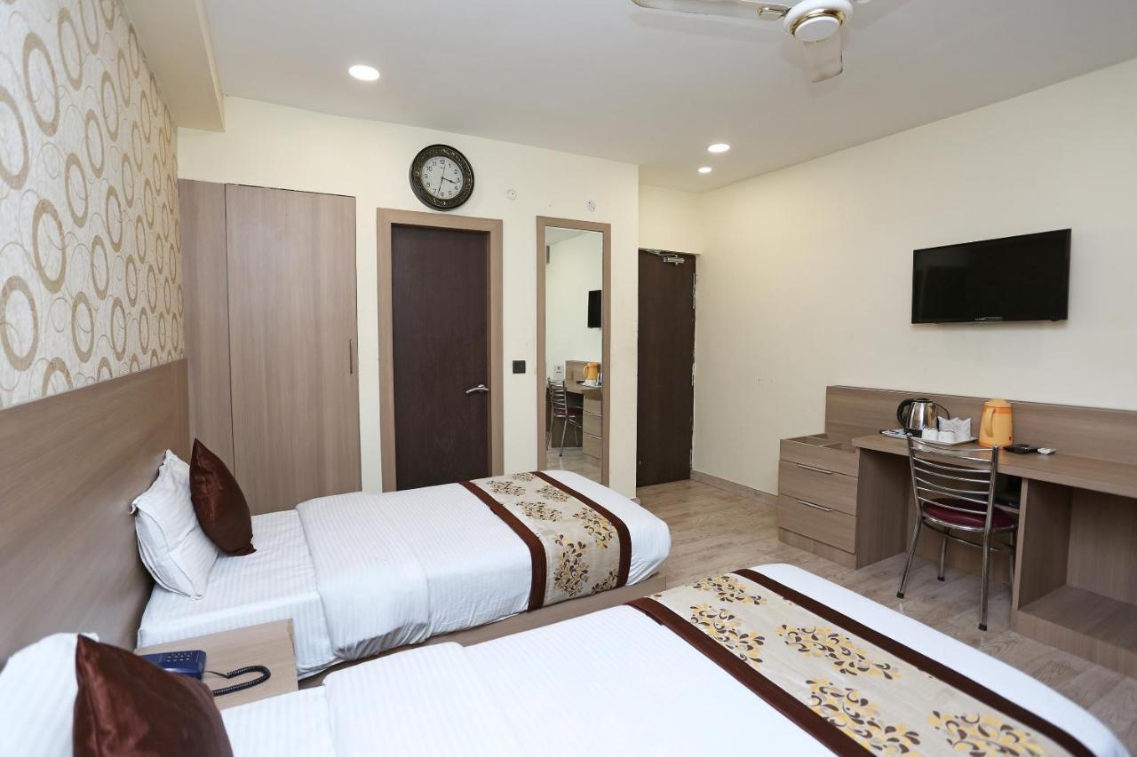 Capital O 5663 Gs Inn Chinhat المظهر الخارجي الصورة