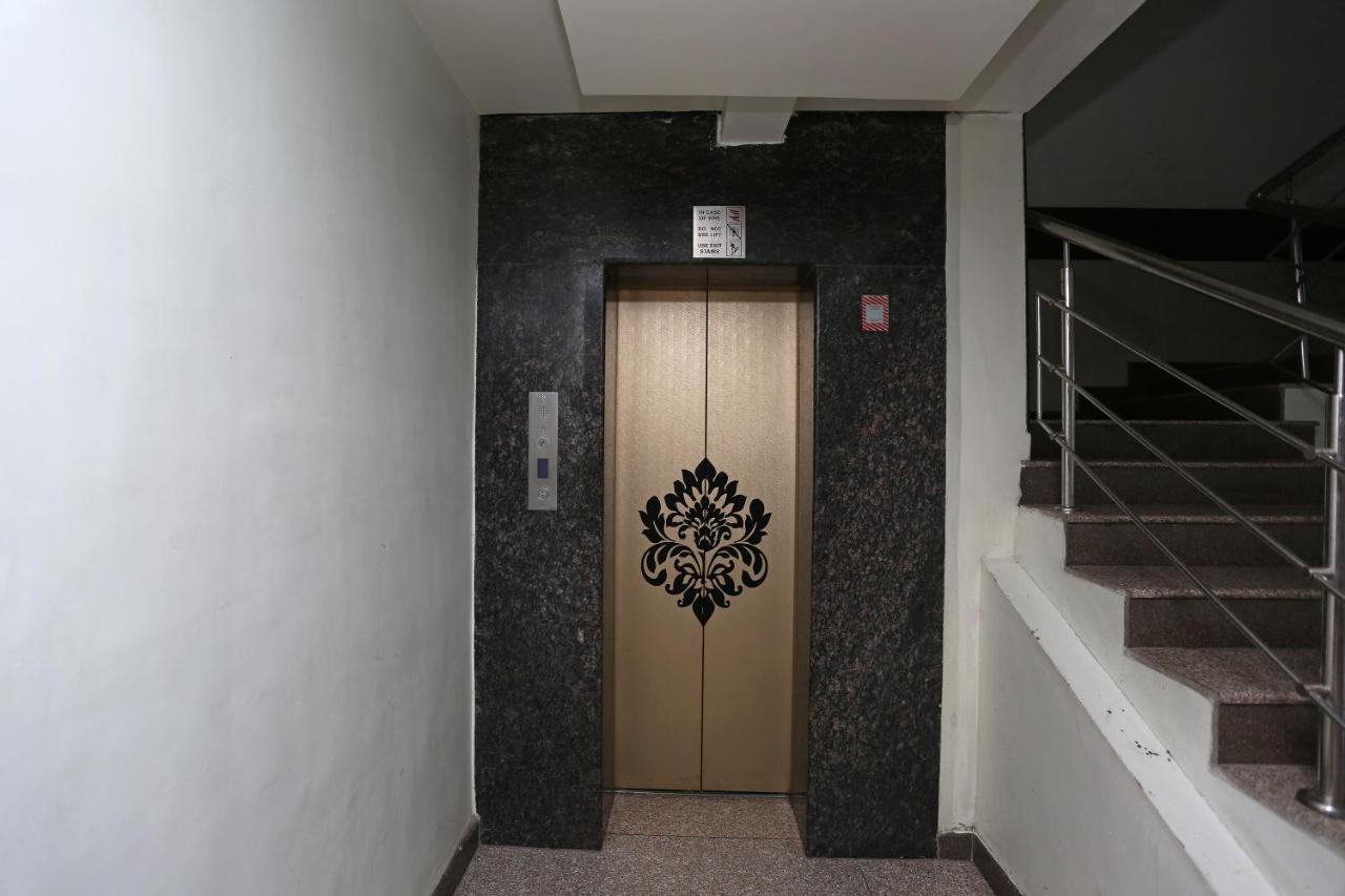 Capital O 5663 Gs Inn Chinhat المظهر الخارجي الصورة