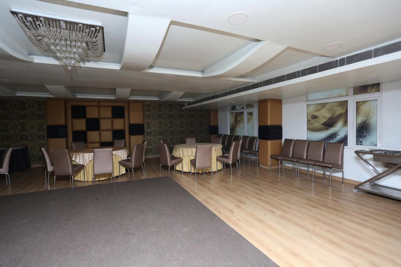Capital O 5663 Gs Inn Chinhat المظهر الخارجي الصورة