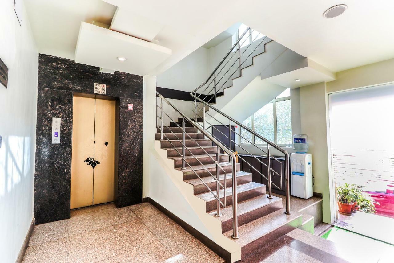 Capital O 5663 Gs Inn Chinhat المظهر الخارجي الصورة